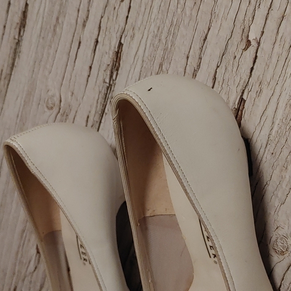 NATURALIZER Kitten heels white shoes women's teen girls - Picture 4 of 12